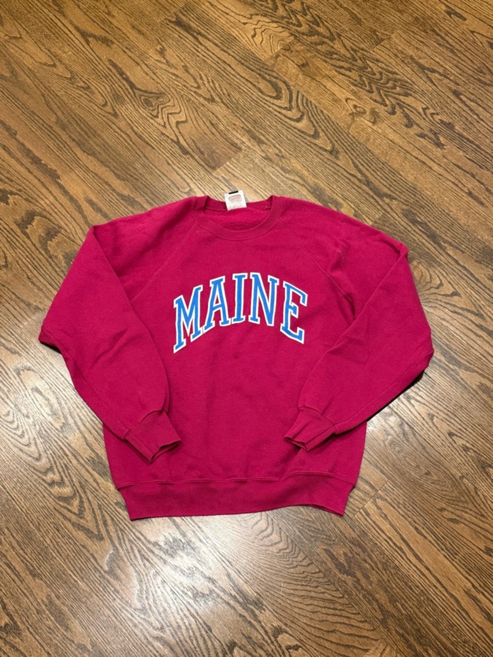Lee Pink 'MAINE' Crewneck Sweatshirt